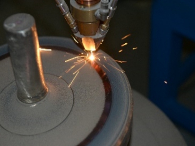 以“國內大循環(huán)”為主體的新發(fā)展格局下，激光企業(yè)如何發(fā)展？